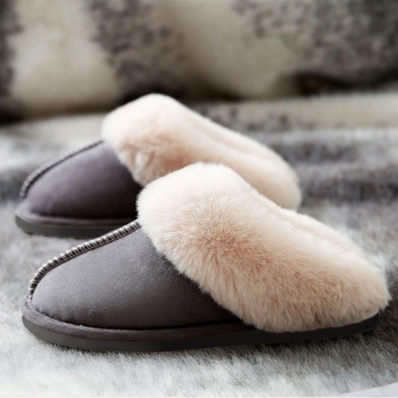 Slip On Fleece Slippers Memory Foam Cushion Warm and Cozy New - Picture 5 of 6